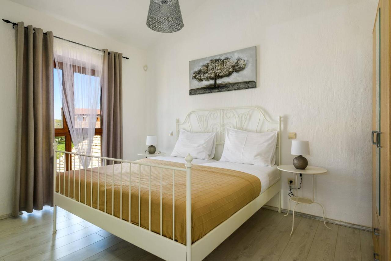 Paradis Villa Stone Queen With Heated Pool Butkovići Exteriér fotografie
