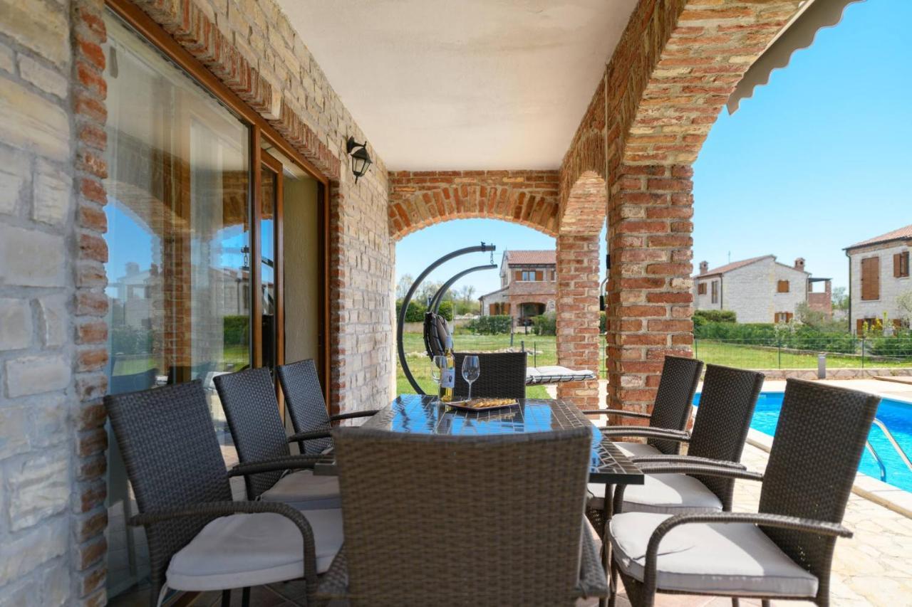 Paradis Villa Stone Queen With Heated Pool Butkovići Exteriér fotografie