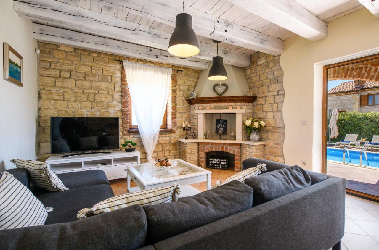 Paradis Villa Stone Queen With Heated Pool Butkovići Exteriér fotografie