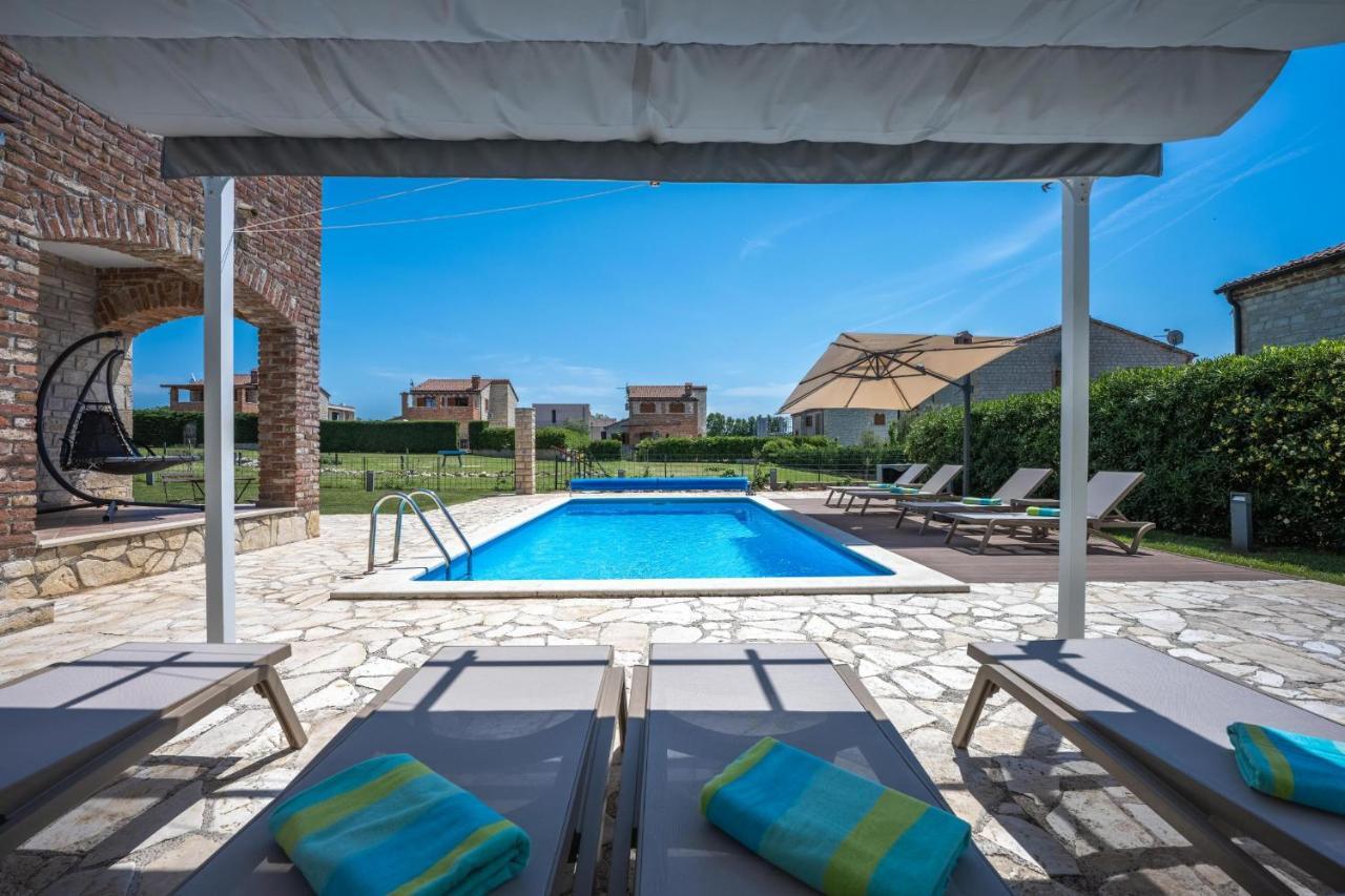 Paradis Villa Stone Queen With Heated Pool Butkovići Exteriér fotografie