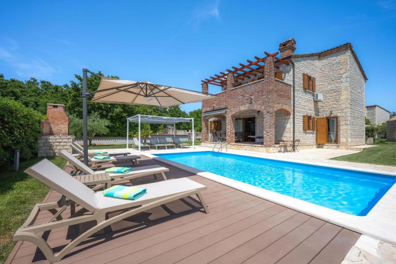 Paradis Villa Stone Queen With Heated Pool Butkovići Exteriér fotografie