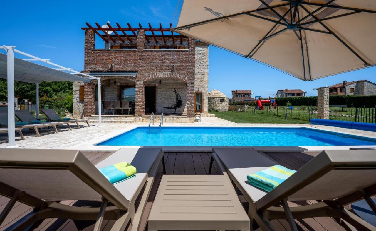 Paradis Villa Stone Queen With Heated Pool Butkovići Exteriér fotografie