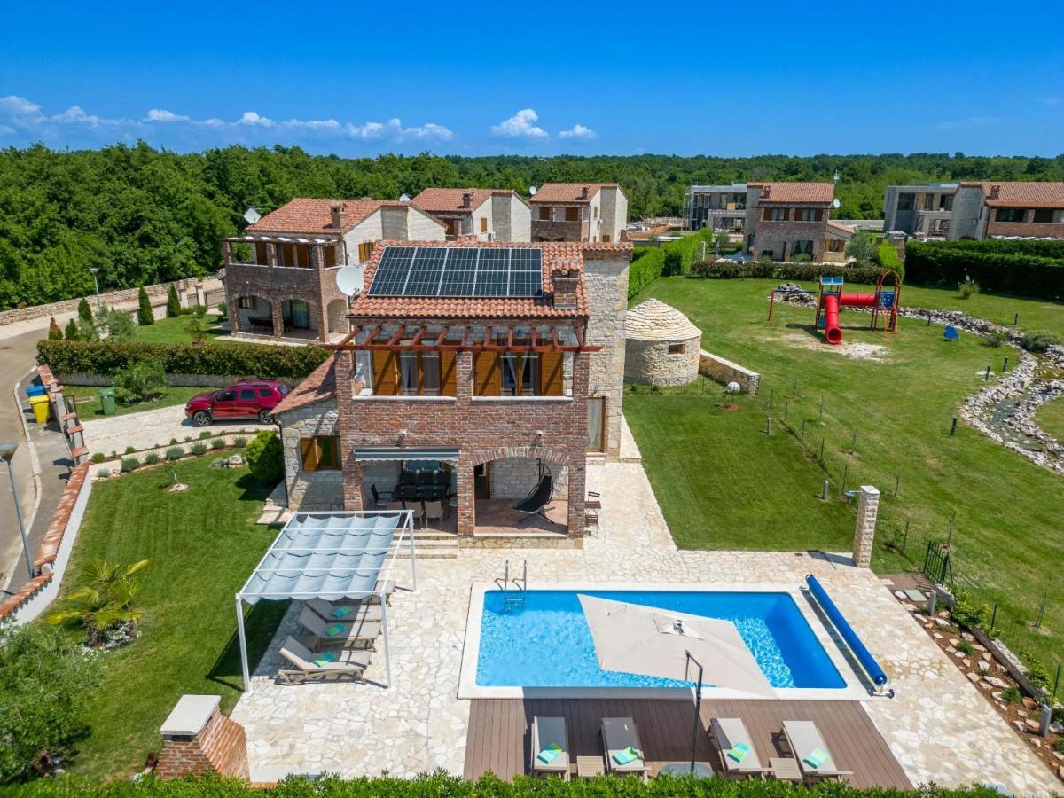 Paradis Villa Stone Queen With Heated Pool Butkovići Exteriér fotografie