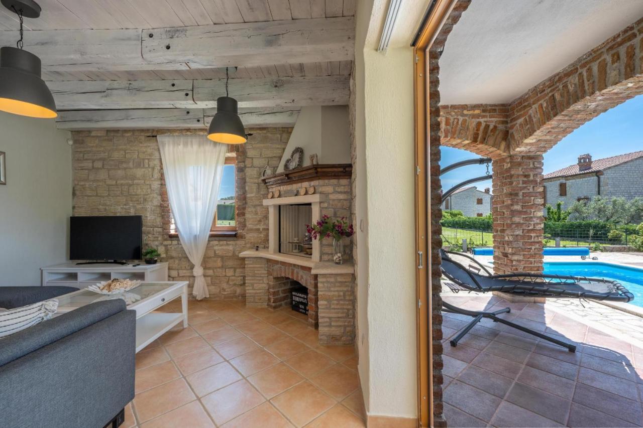 Paradis Villa Stone Queen With Heated Pool Butkovići Exteriér fotografie